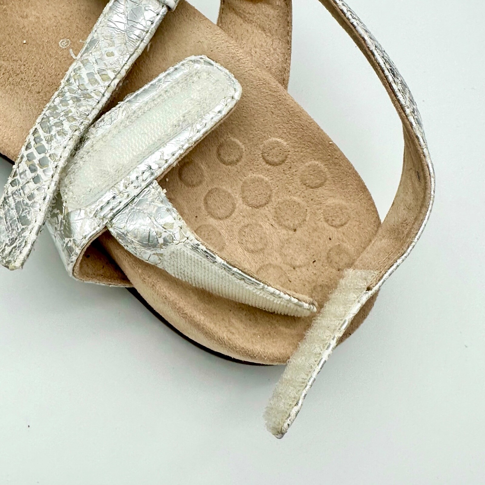 Vionic Farra Snake White Silver Slingback Sandals Women's Size 8