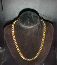 Vintage MONET NECKLACE GOLD TONE NICE!!!