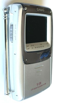 VINTAGE CASIO TINY LCD PORTABLE HAND HELD VHF / UHF COLOR