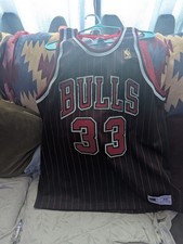 Champion Jersey Men s 48 Black Chicago Bulls Scottie Pippen 33 NBA Vintage