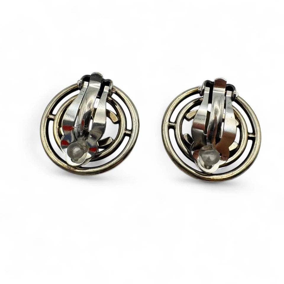 РЕДКИЕ женские серьги CHANEL CC с логотипом серебро и золото металл подлинные отличное состояние - Изображение 2 из 4