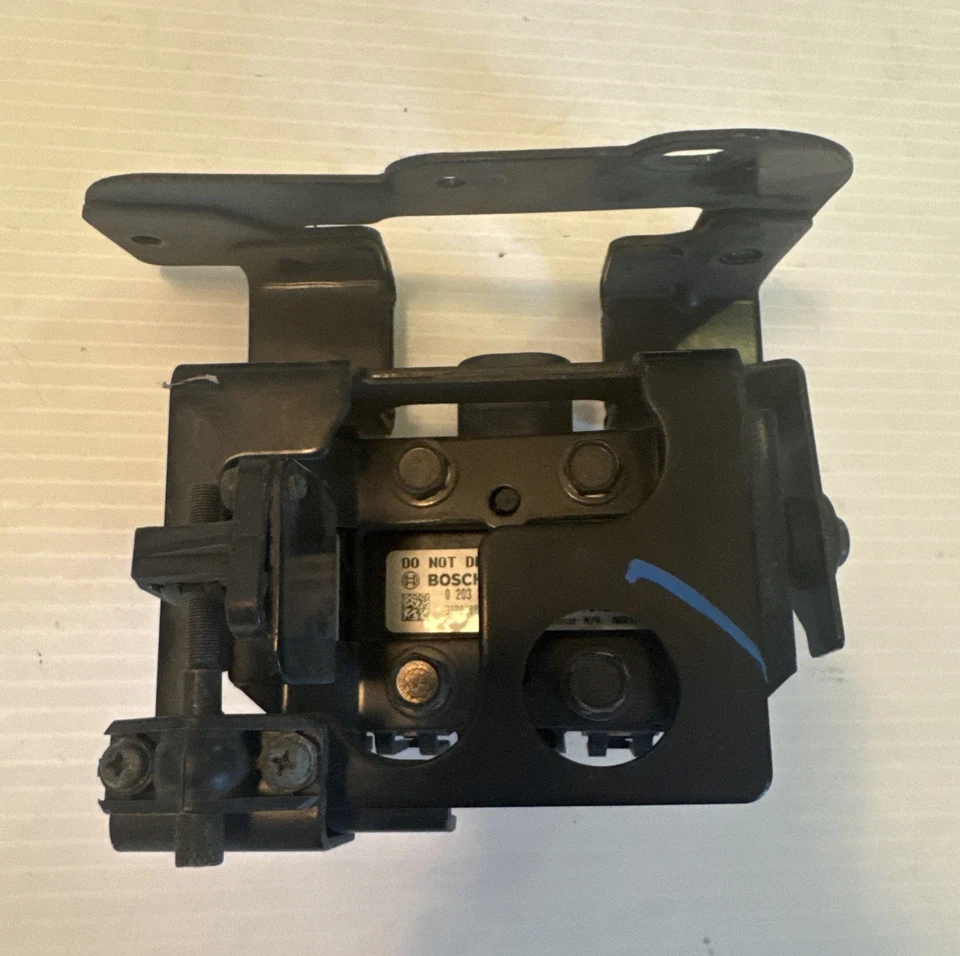2015 - 2017 Nissan Rogue Cruise Control Distance Sensor 28438-6FJ0A OEM K0028 - Image 2 of 4