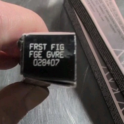 DISCONTINUED Mary Kay Shadow & Line Eye Duo First Fig/Fge Gvre 028407 - Image 2 of 2