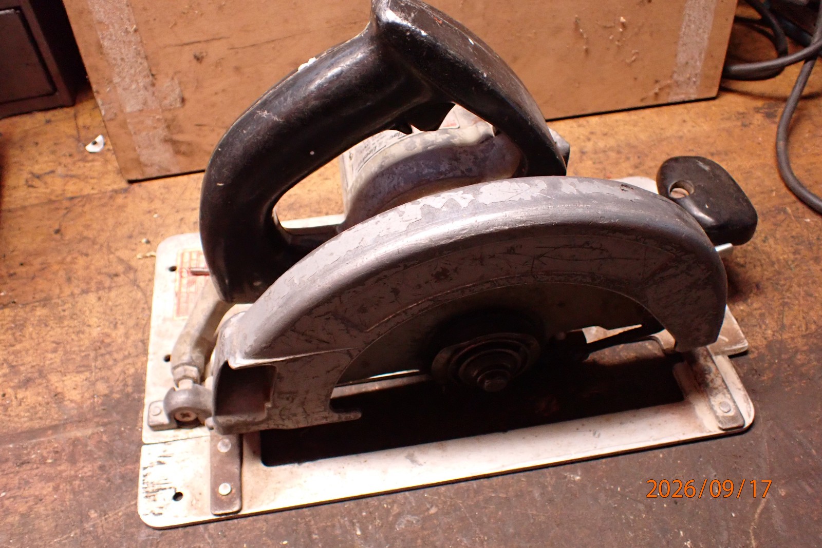 VINTAGE BLACK AND DECKER B&D SUPER SAWCAT MODEL 998 RUNNING FOR PARTS