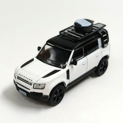 1/64 Scale 2021 Defender 110 Diecast   White Premium Collection Gift