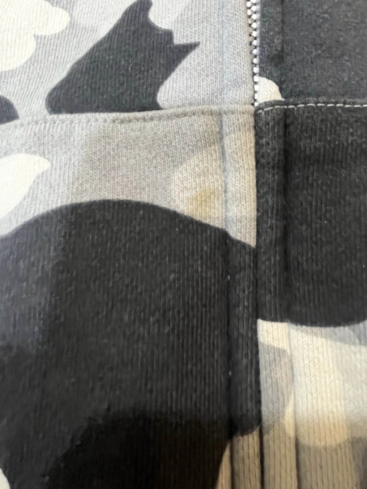 A BATHING APE (BAPE) Felpa con cappuccio OG grigia mimetica Bape