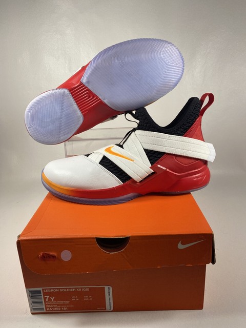 lebron soldier xii gs