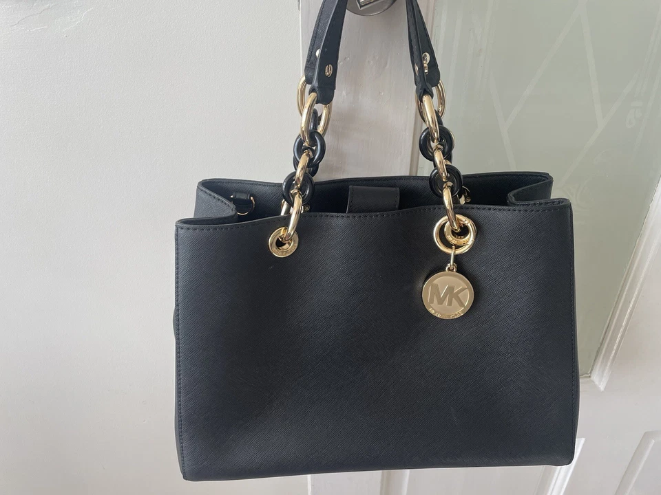 MICHAEL KORS CYNTHIA MEDIUM BLACK LEATHER SATCHEL BAG with golden MK Charm - Image 2 of 4