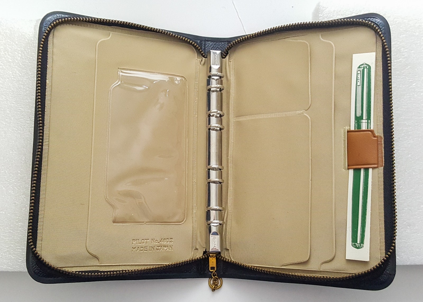 Vintage Pilot Pocket Planner Organizer Ring binder Black Vinyl Pen