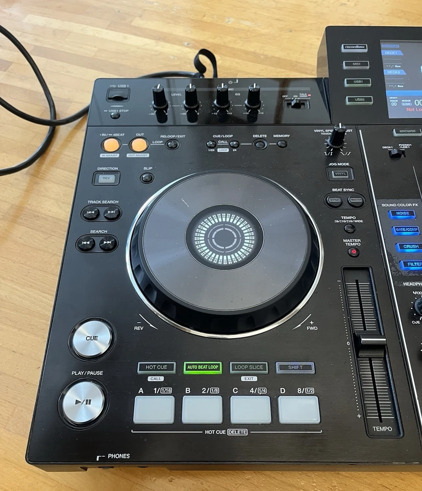 PIONEER XDJ RX + CASE RIGIDO - Image 2 of 4