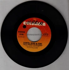 Earth, Wind & Fire - That'S The Way Of The World + Africano (1975 7" 45RPM)Good