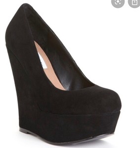 steve madden suede wedges