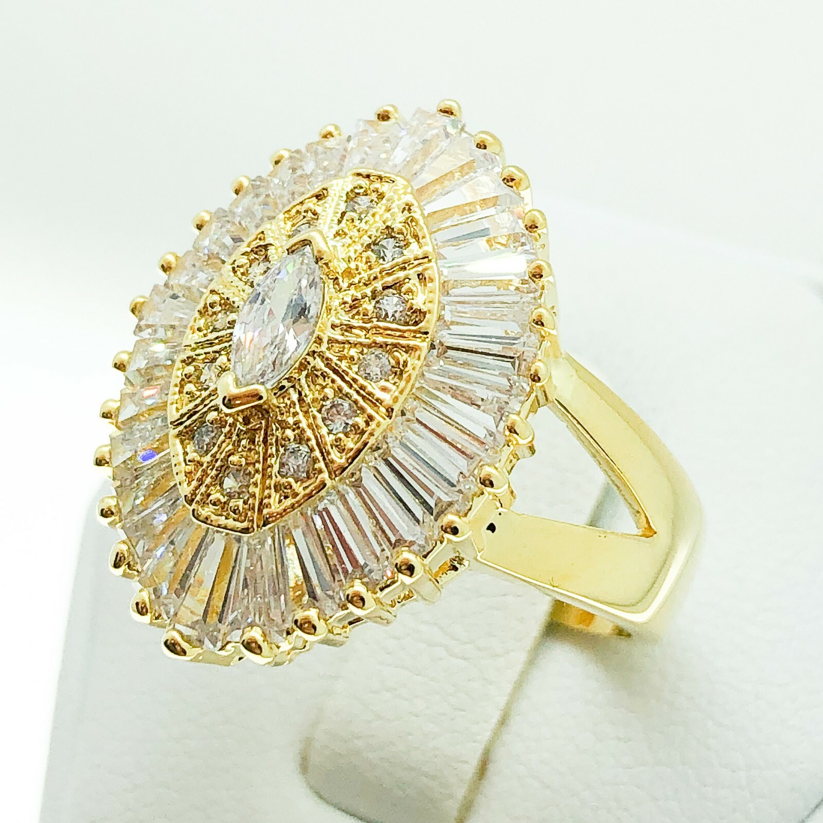 R3906 Women Fashion Jewelry White Yellow Gold Plated Wedding Cocktail CZ Ring