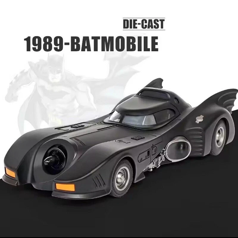 Modello AUTO BATMOBILE 1989 MACCHINA BATMAN DC Comics WB Die-cast 1:18 luci LED - Immagine 2 di 4