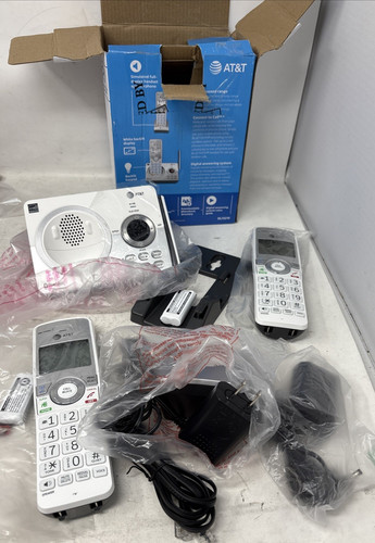 AT&T DL72210 Cordless Bluetooth Phone System With 2 Handsets & Base (USED)