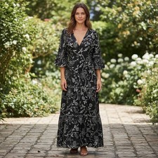 Tuckernuck Dress Womens Medium Black & White Floral Maxi Kimono Sleeves MINT