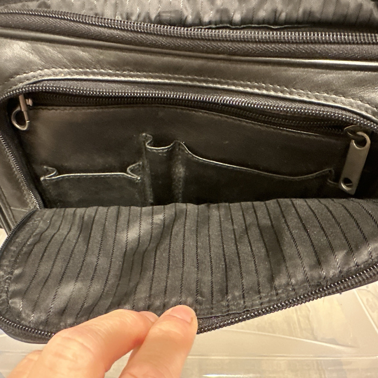 Men's Leather Backpack Simple Multifunctional Lei… - image 2