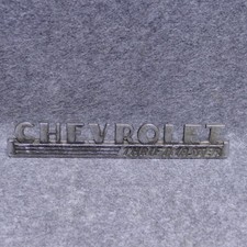 1947-54 Chevrolet Thriftmaster Namplate Emblem 3683134 Chrome Diecast Oem 80746 1947-54 Chevrolet Thriftmaster Namplate Emblem 3683134 Chrome Diecast Oem 80746