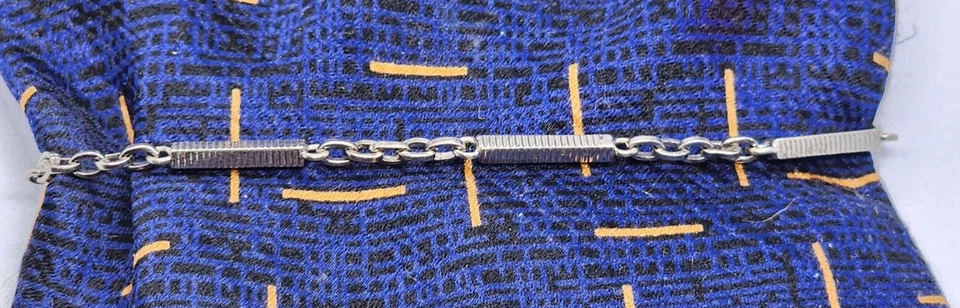VINTAGE Swank TIE BAR CLIP CLASP STAY Suporte de Gravata PRATA ESTERLINA - Imagem 2 de 4