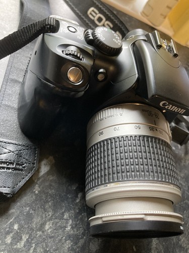Canon EOS 300D Digital SLR Camera - Black with 28-90mm canon Lens - Picture 12 of 12