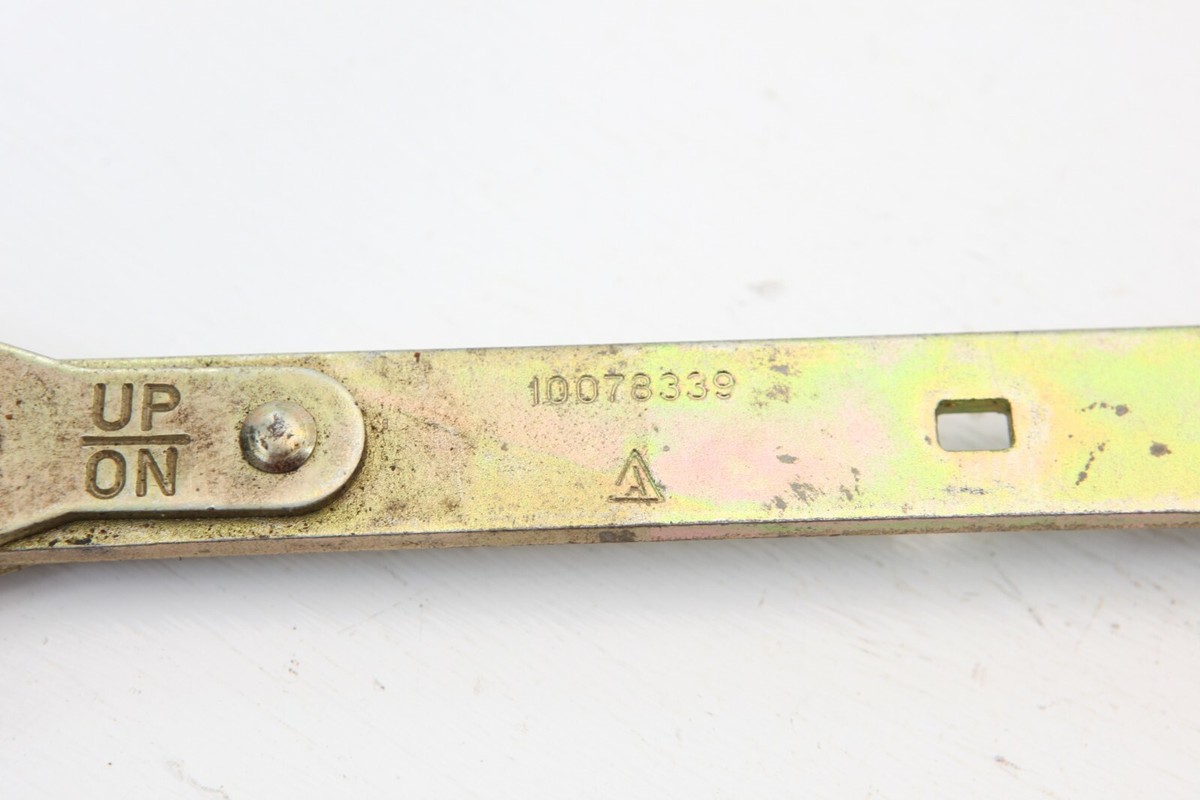 Vtg GM Tire Iron 3/4 Vtg GM Tire Iron 3/4