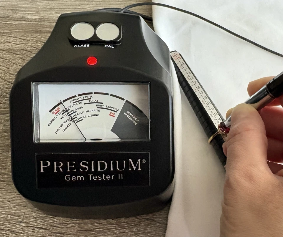 14K Yellow Gold Pink Tourmaline Solitaire Ring Band Size 7.25 Ladies - Image 2 of 4