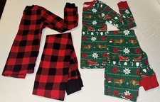 CARTERS boy size 6 Lot Of 2 CHRISTMAS PAJAMAS 2 PC SLEEP SET green SANTA DEER