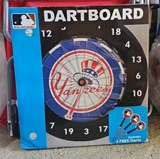 NY Yankees Regulation 18" Dart Board NIB Man Cave With Dart ,
