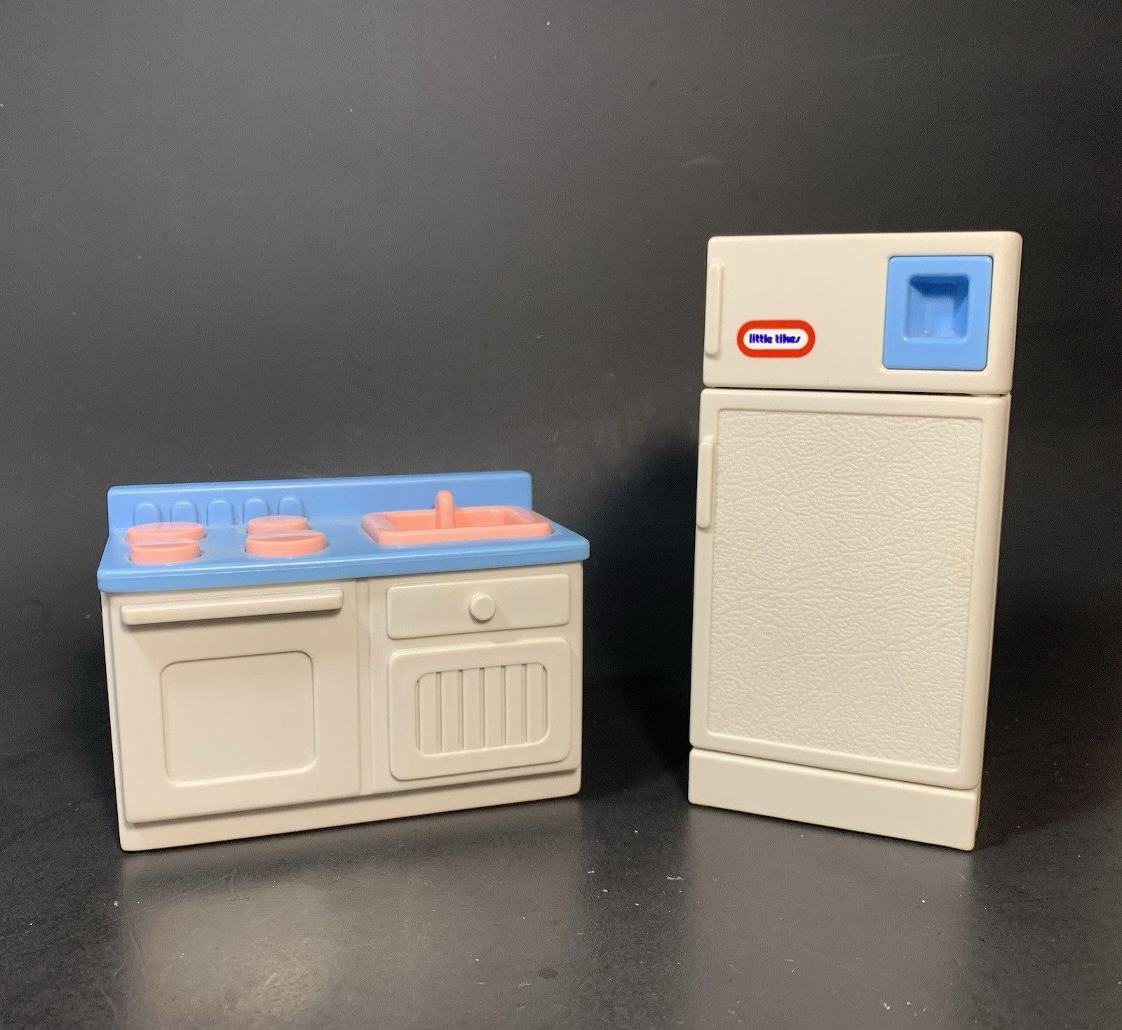 Little Tikes Dollhouse Kitchen REFRIGERATOR and STOVE/SINK C