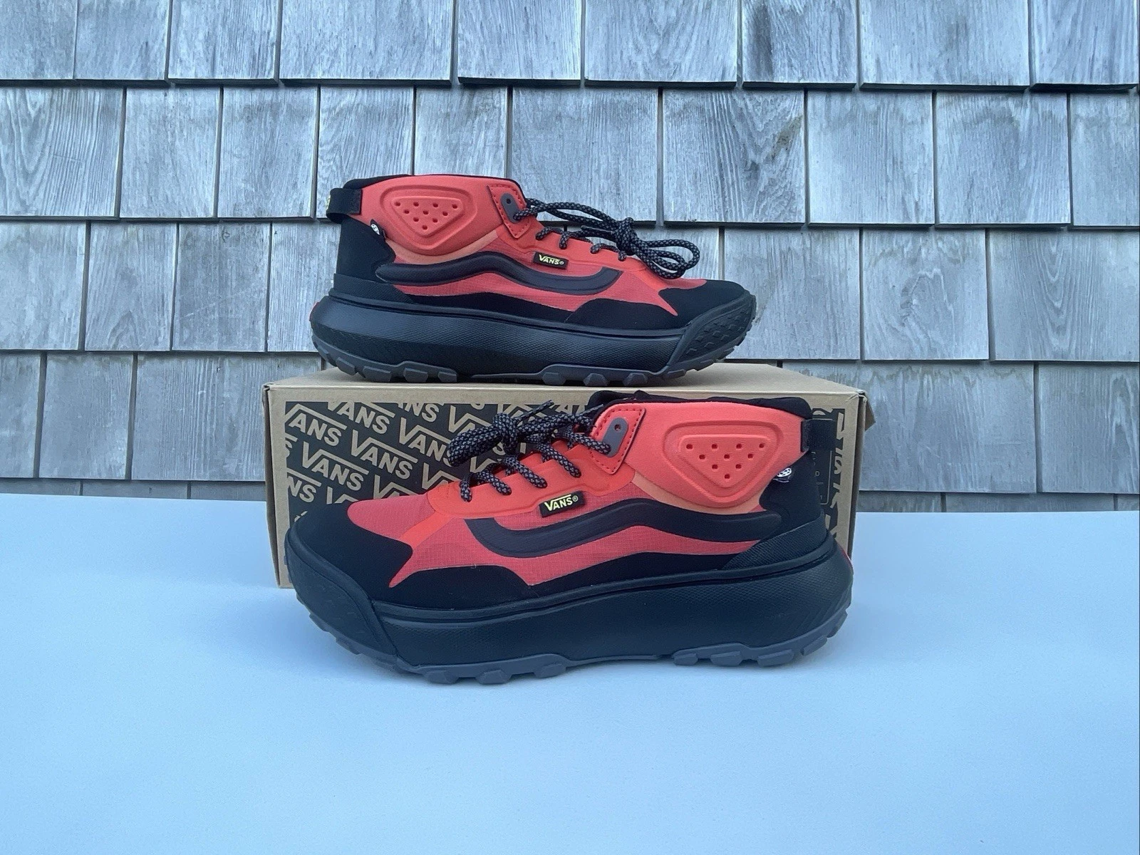 NEW Vans MTE Cross Path Mid Black/Orange Sneakers Hiking Shoes Men's Size 7.5