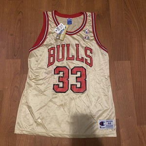 gold scottie pippen jersey