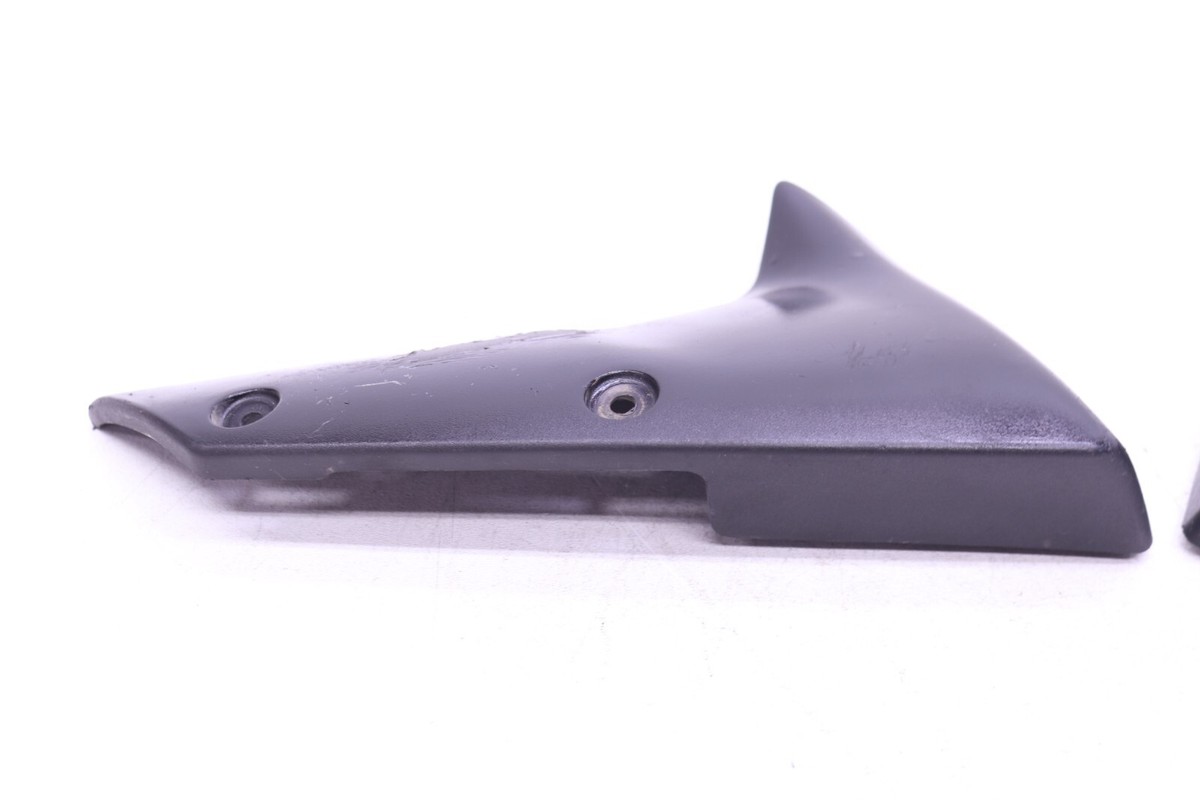 2006 05 06 KAWASAKI ZX6R ZX636 ZX6 636 OEM FRONT FENDER ARM TRIM