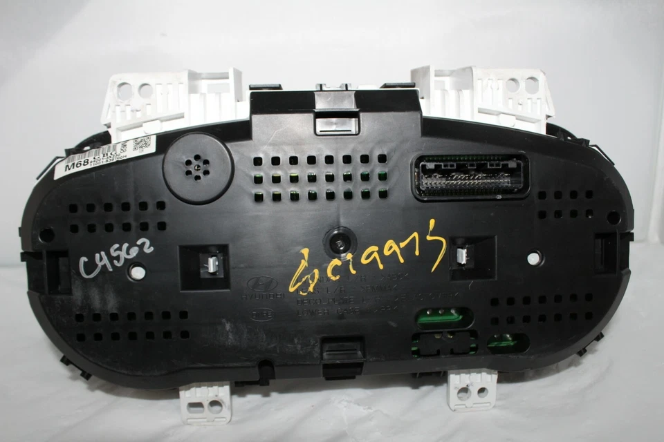 Cuadro de instrumentos velocímetro panel de instrumentos Hyundai Elantra Sdn. 2011 22.799 millas Foto 2 de 4