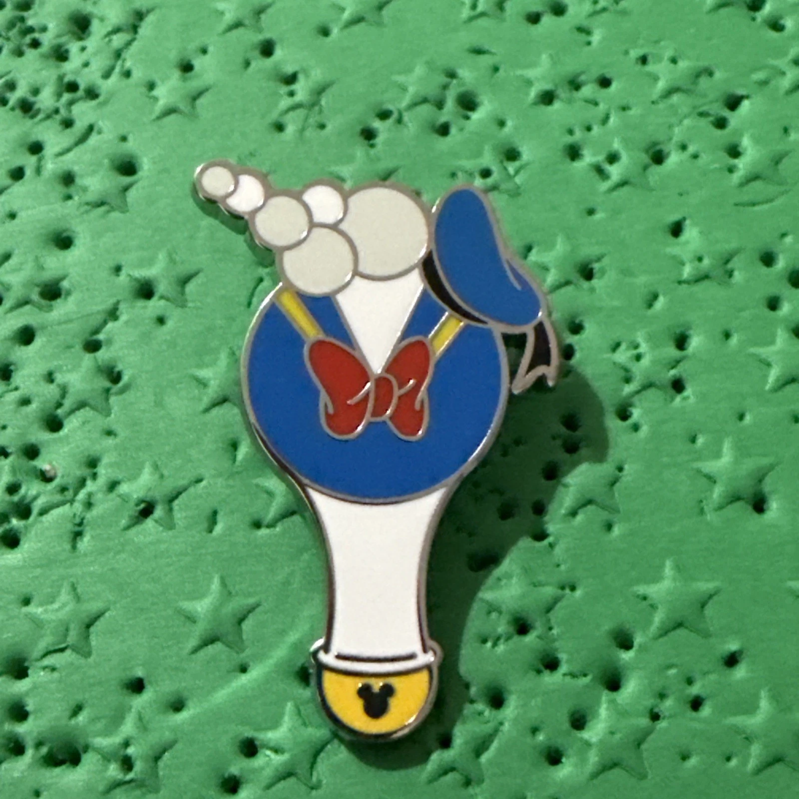 2025 Disney WDW Hidden Mickey Bubble Wands Donald Duck Wave B Trading Pin