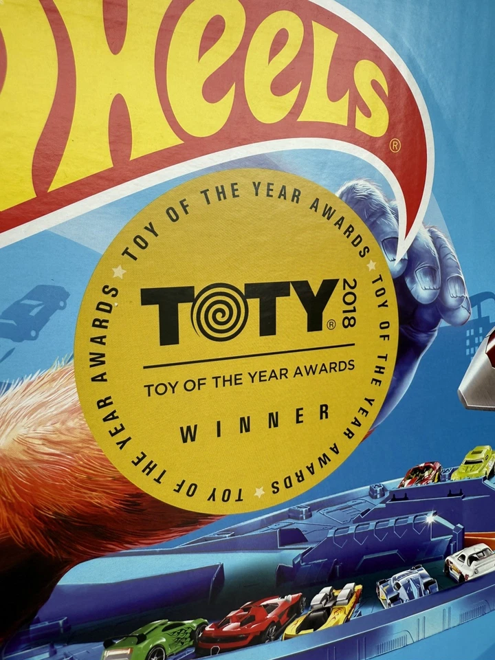 Mattel Hot Wheels City Super Ultimate Garage Playset Motorized Guerilla NEW! - Image 4 of 4