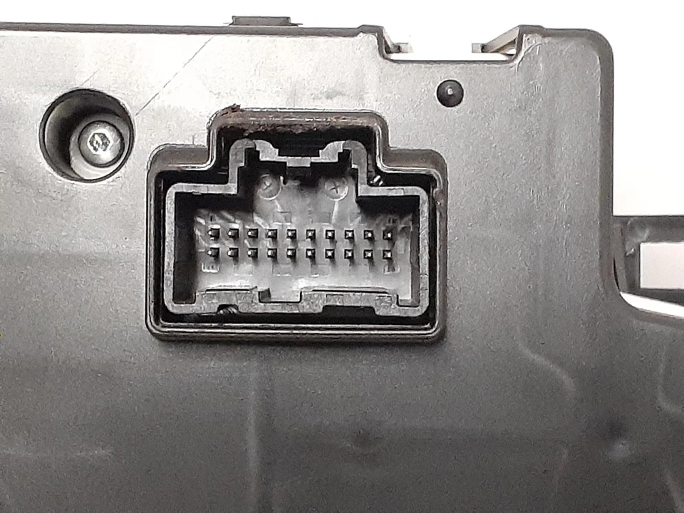 Medidor de velocímetro usado se adapta a: Chevrolet Avalanche 1500 Cluster 2008 KPH Canadá ma Foto 3 de 4