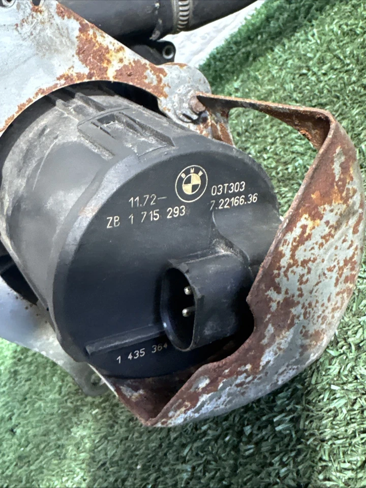 BMW 540I 1997 control de emisiones SMOG bomba de aire secundaria Foto 4 de 4