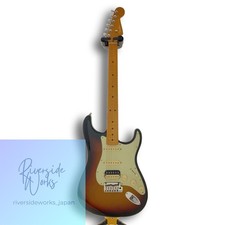 Fender American Ultra Stratocaster HSS 2022 avec étui rigide