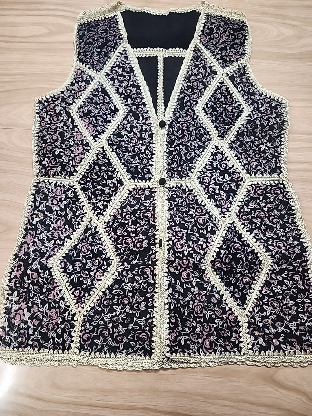 Patchwork Crocheted Vest, Appears Medium, Black F… - image 9