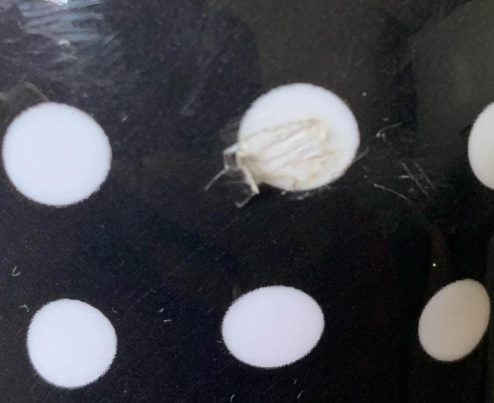 Maleta Hello Kitty Lunares Blanco y Negro 2011 (Menores Rasguños y Arañazos) Foto 4 de 4