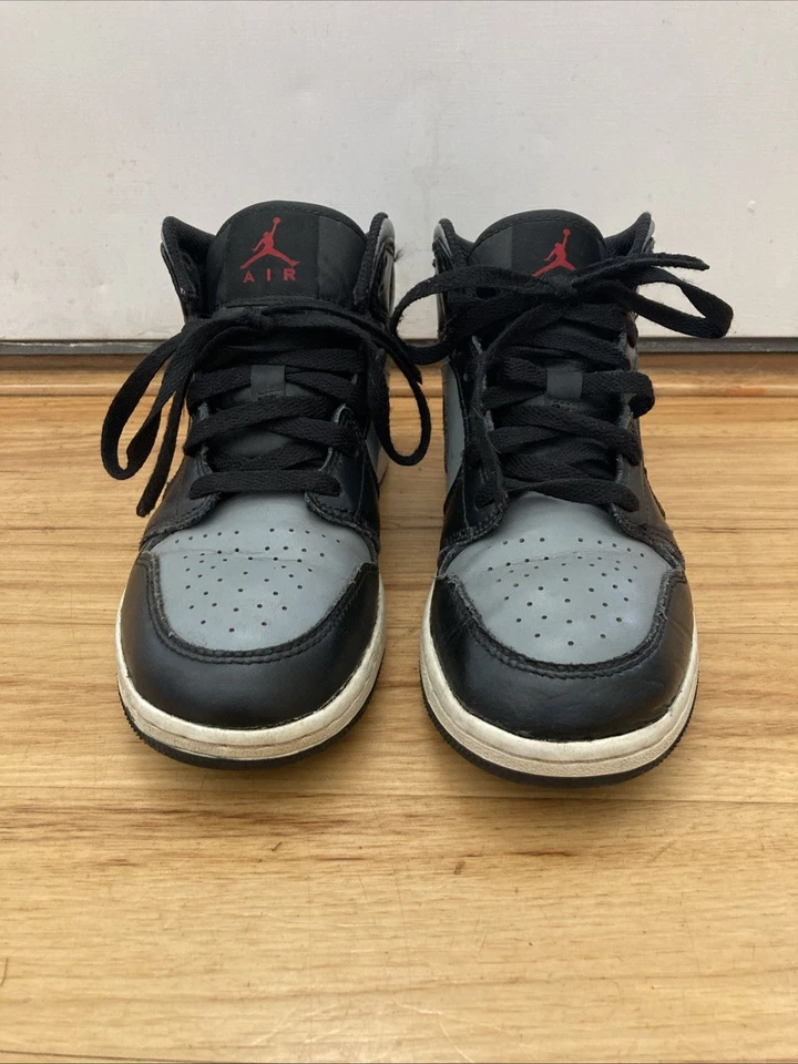 Nike Air Jordan 1 Mid Shadow Vermelho 554725-096 GS Meninos Juvenis Tamanho 4.5 Preto Cinza - Imagem 3 de 4