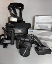 Olympus E-1 DSLR Camera w/ 14-54mm 1:2,8-3.5 Zoom Lens Flash Case Charger TESTED