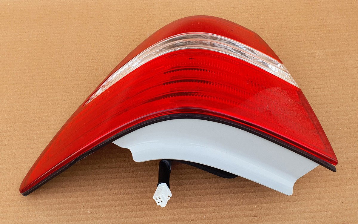 LEXUS LS430 2004-2006 Left Side Driver Side LED TAIL LIGHT