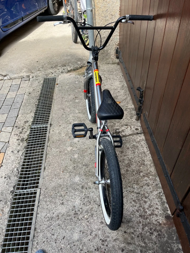 BMX Mongoose Legion L100 - Photo 3/3