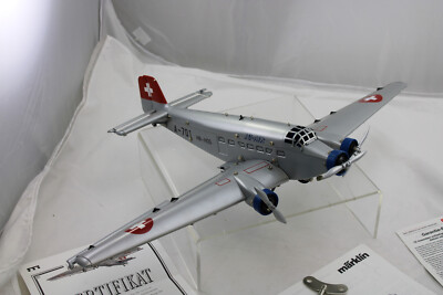 【超希少】メルクリン メタル 19801 航空機 JU 52 ユンカース 入手困難！メルクリン 19801 メタル製 ユンカース JU 52 航空機 - メルカリ