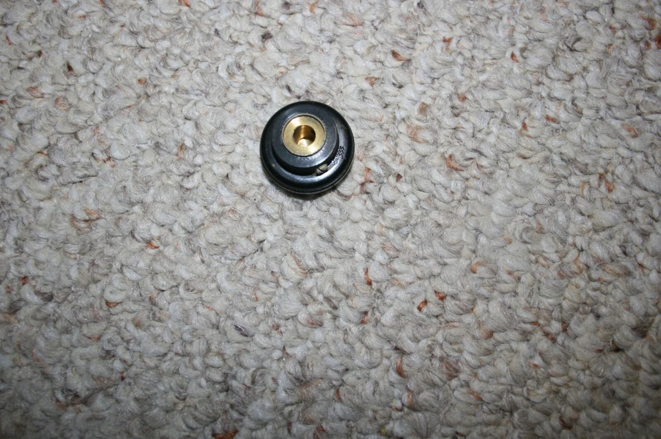 vintage Hallicrafters S/SX Ham Radio SMALL Dial Bakelite Knob  with brass insert - Image 2 of 2