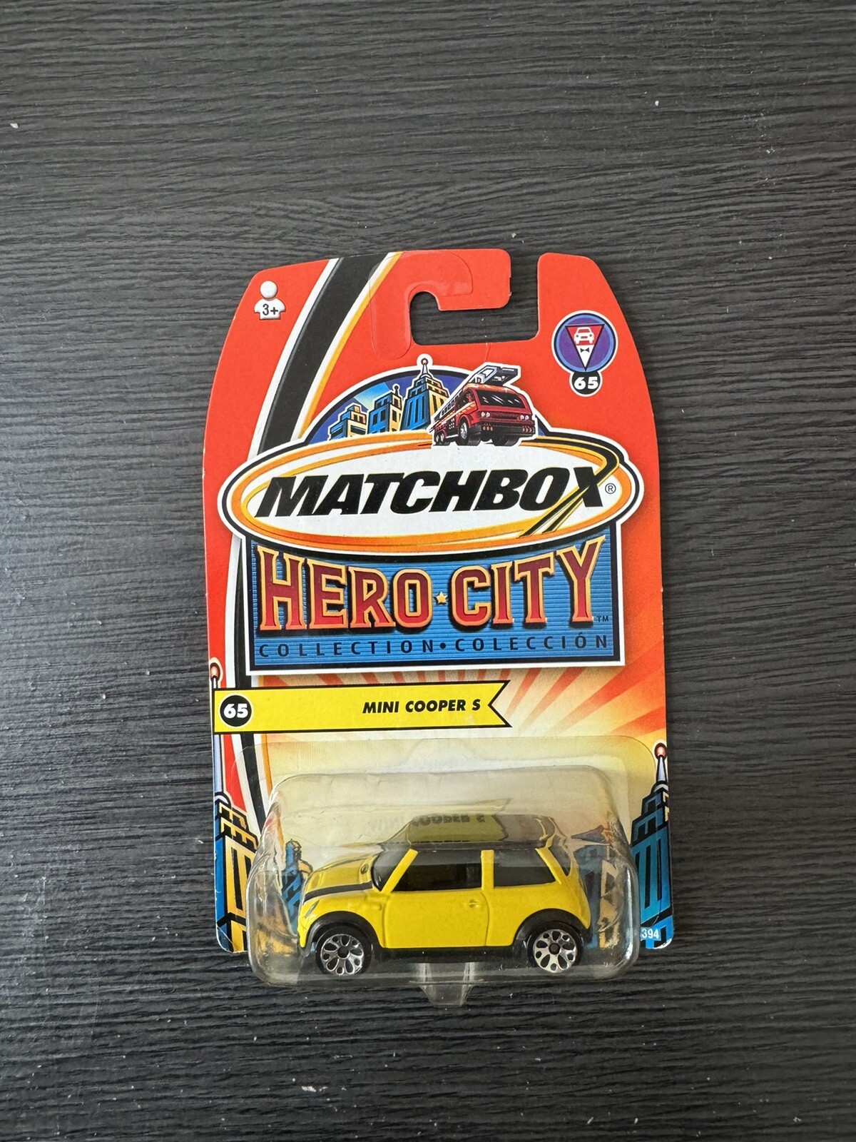 2004 Matchbox Hero-City Mini Cooper S #65 Yellow