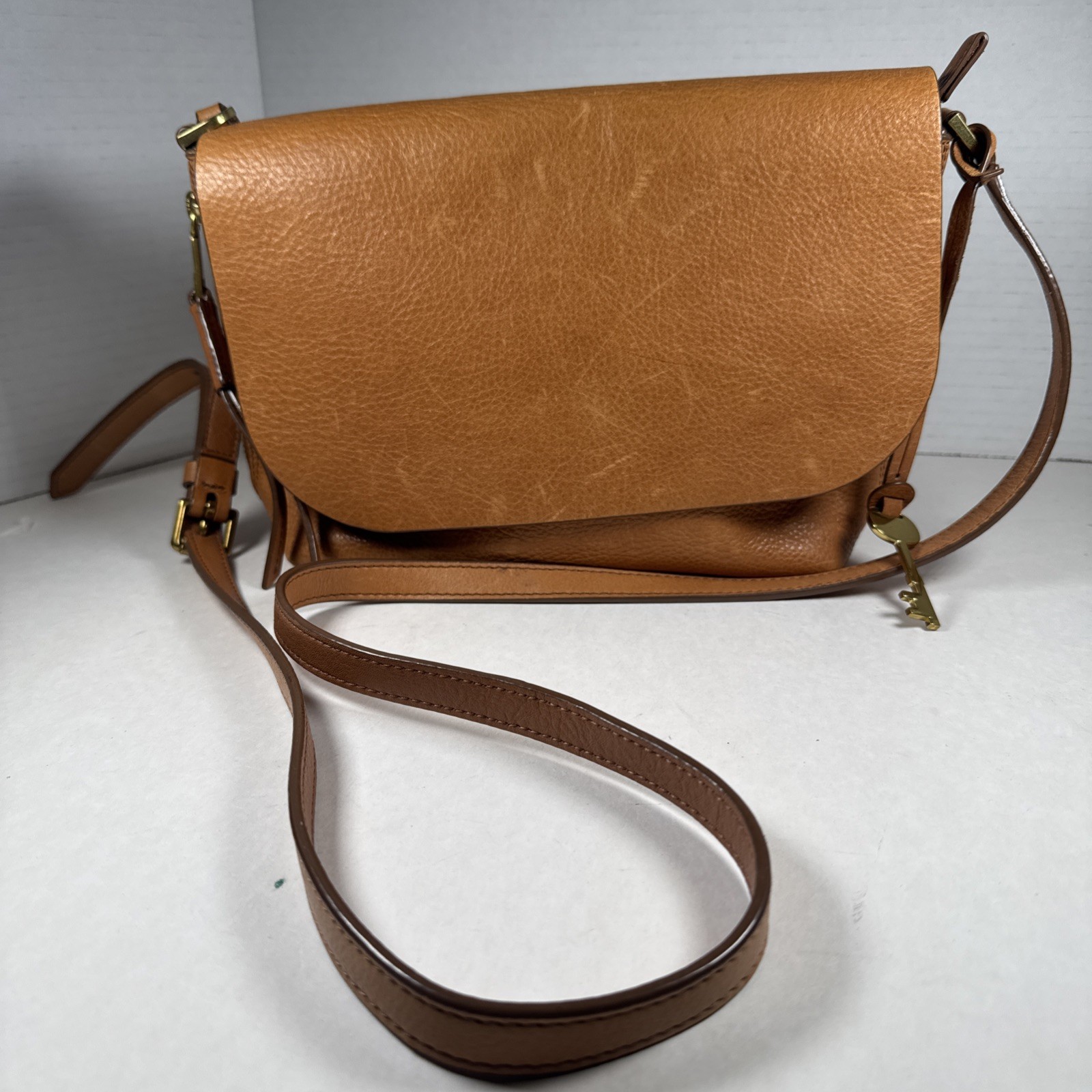 Fossil Women's Pebbled Leather Maya Small Flap Crossbody Bag Natural Brown GUC