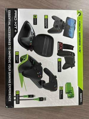 New Bionik Xbox Series XS PRO KIT+ 2x Quickshot Pro 1100mAh Batteries Bundle