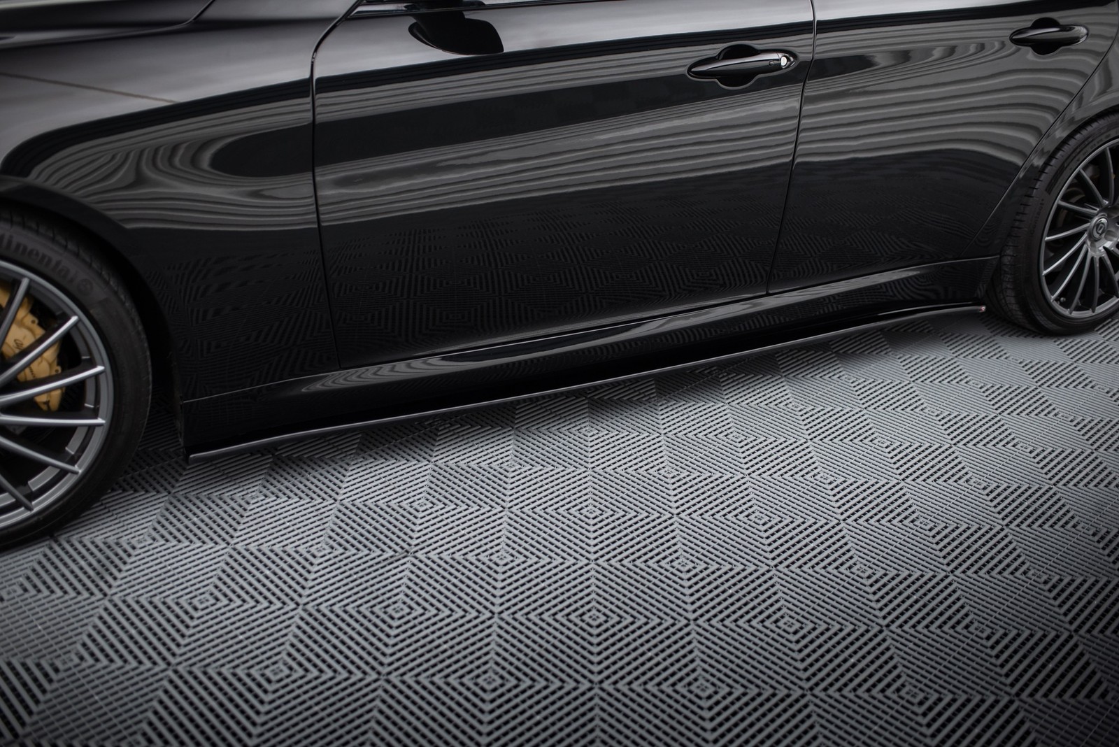 Diffuseurs de bas de caisse Maxton noir brillant pour Alfa Romeo Giulia Veloce